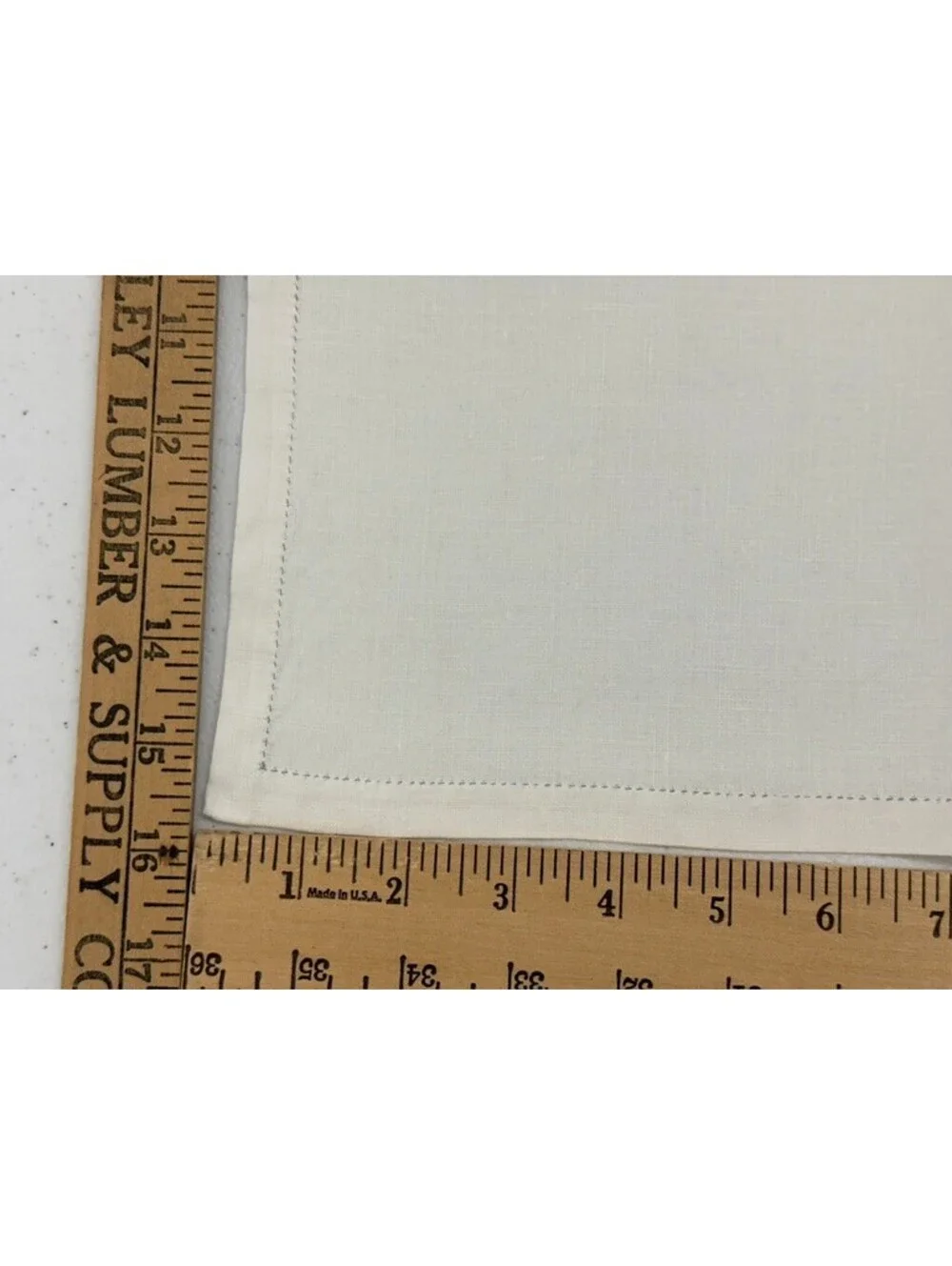 Vintage Cream White 4 Placemats 4 Napkins Linen? Cotton? Border